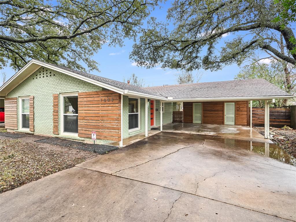 Primary Photo - 1603 Sweetbriar Ave
