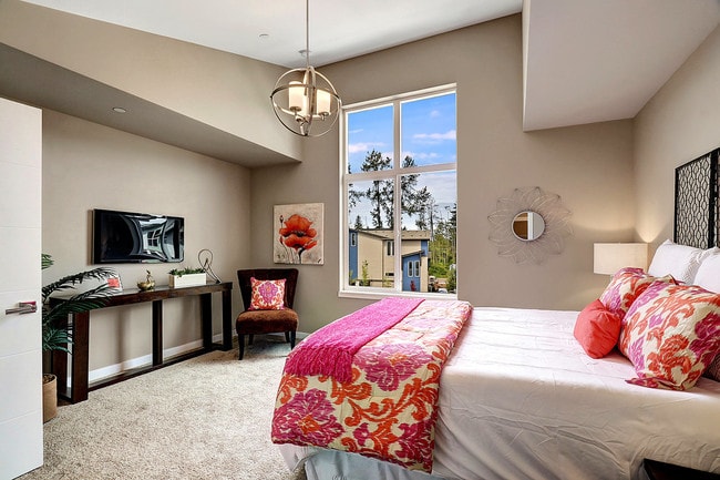 Building Photo - 15013 12th Pl W