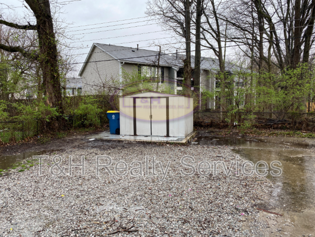 Building Photo - 5410 N Kercheval Dr