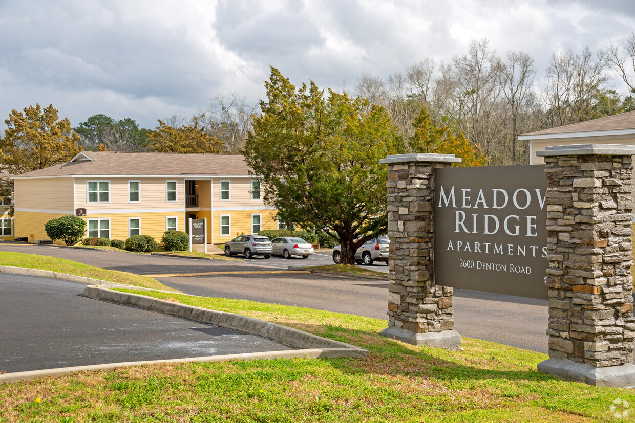 Primary Photo - Meadow Ridge Apartments