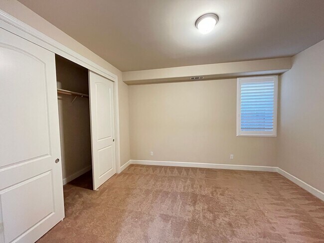 Foto del edificio - Spacious Home - Three Bedrooms w/garage TOSCANO Neighborhood in SLO