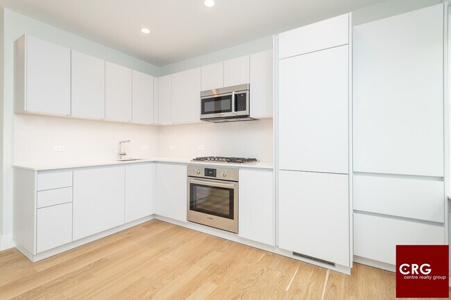 Building Photo - 123-125 Highland Ave. Unit 38G