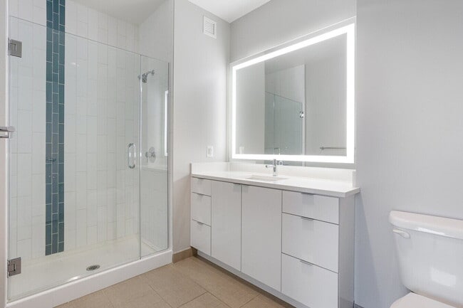 Building Photo - Coastal Charm Awaits: Spacious 1-Bedroom R...