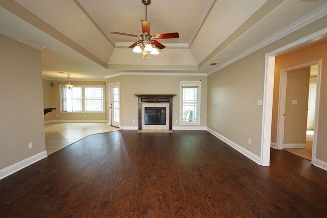 Building Photo - 3819 Chris Cir