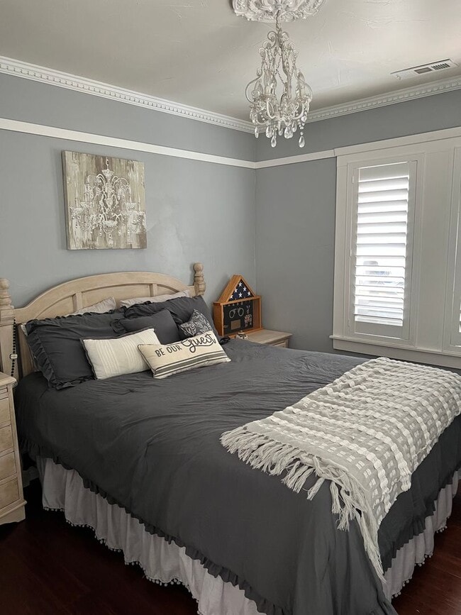 Foto del edificio - 1422 Court St