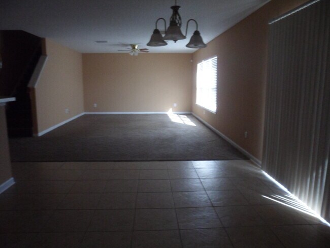 Building Photo - 1748 Van Allen Cir