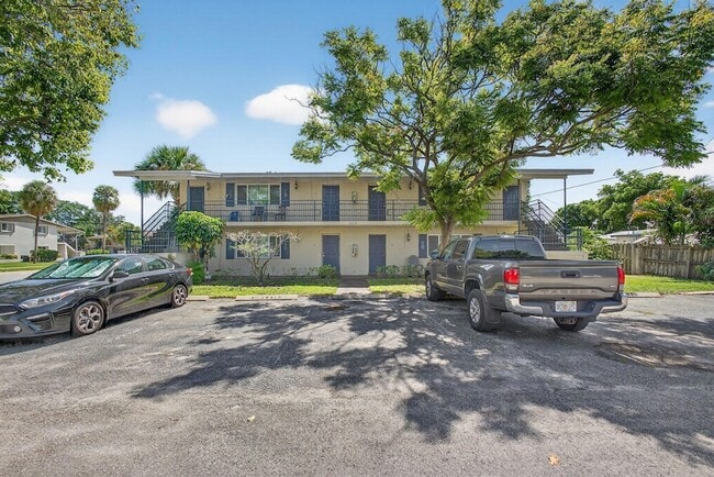 Building Photo - 809 Lighthouse Dr