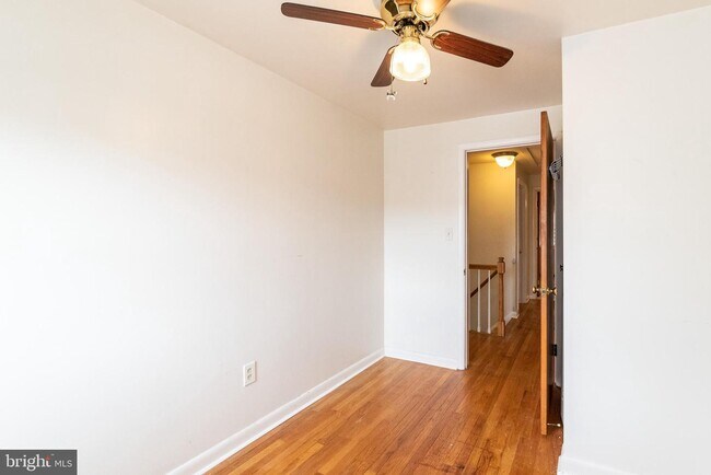 Building Photo - 1155 Linden Ave