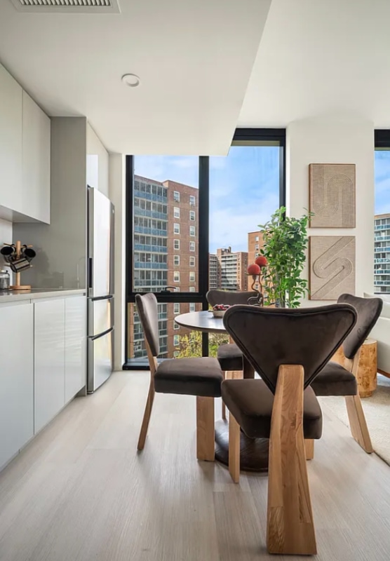 Foto del edificio - 98-10-9863 63rd Rd