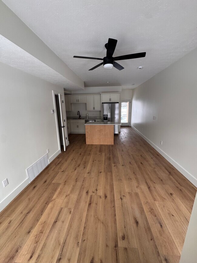 Foto del edificio - 9587 County Road 107