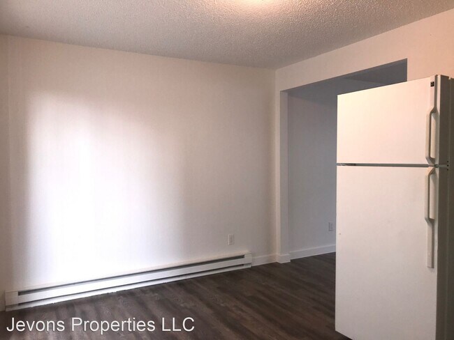 Building Photo - 1208 Willow St