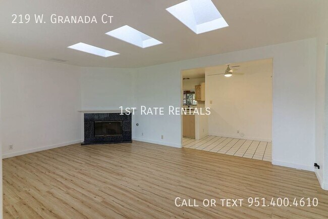 Foto del edificio - 219 W Granada Ct