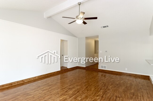 Foto del edificio - 4203 Blossom Trail