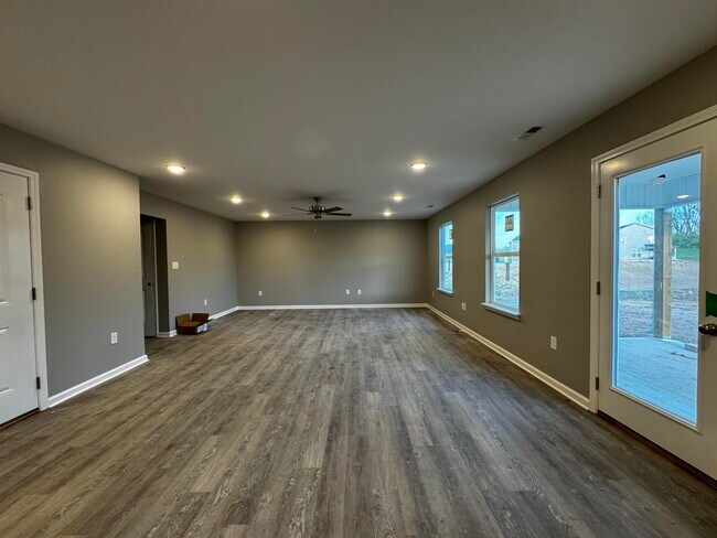 Building Photo - 111 Evans Blvd