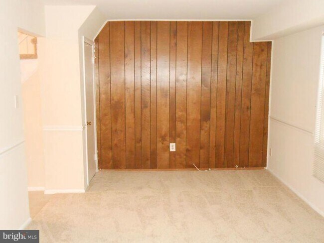 Building Photo - 7327 Wickford Dr