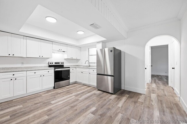 Building Photo - 6531 SW 19th St