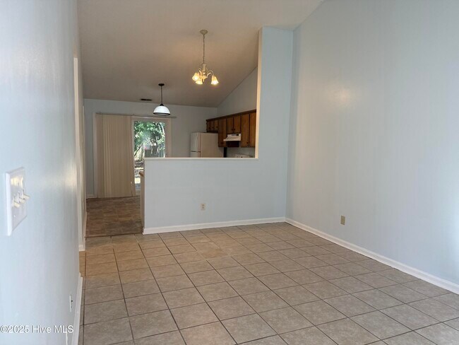 Foto del edificio - 133 Twin Wood Dr