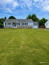 Building Photo - 75 Cherry Hill Dr