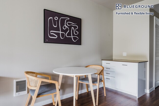 Foto del edificio - 2690 152nd Ave NE