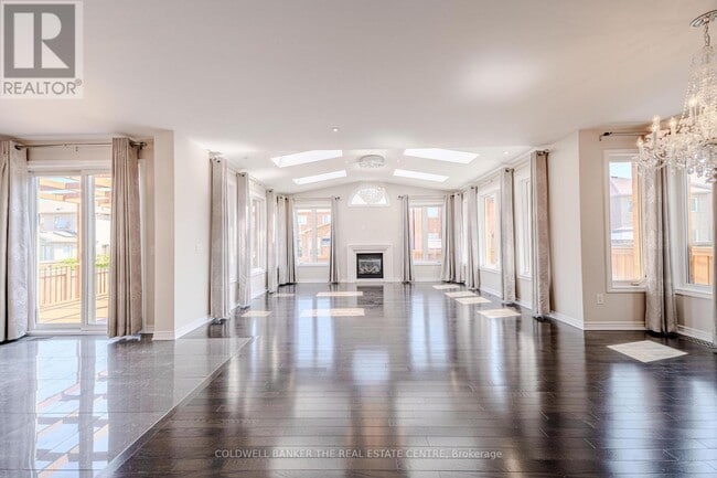 Building Photo - 15 Military Ct