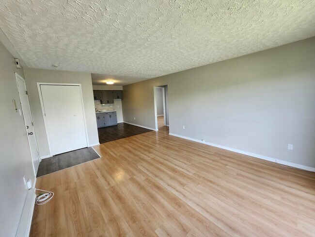 Building Photo - 37 Dobbin St