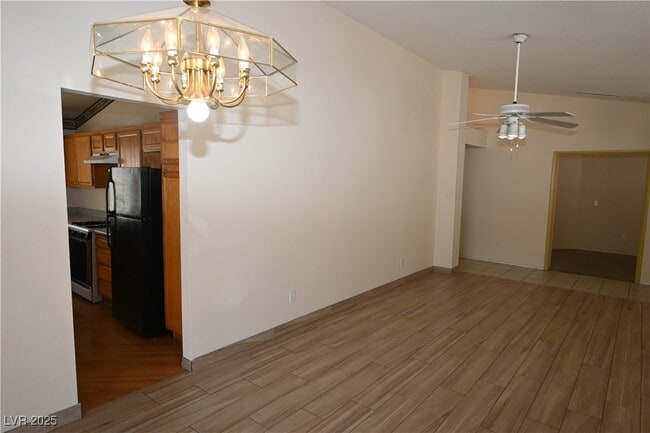 Foto del edificio - 1620 Leaning Pine Way