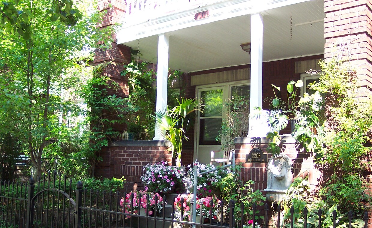 Front Porch - 2208 Murray Hill Rd