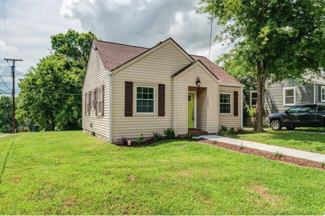 Foto del edificio - 2 bd/ 1bth w/ heated storage shed/studio, fenced yard