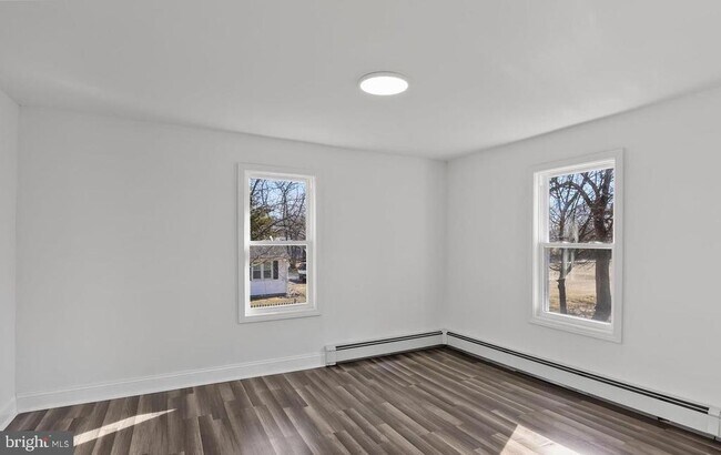 Foto del edificio - 267 Wheat Rd