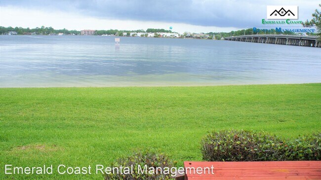 Foto del edificio - 3 br, 3 bath House - 10 Lucile Street B