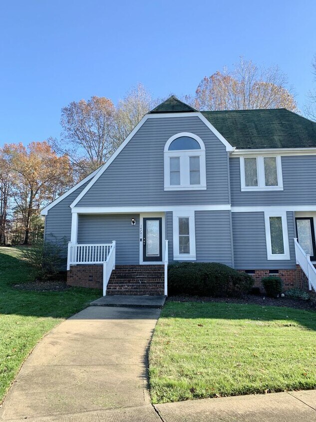 14701 Beacon Hill Ct, Midlothian, VA 23112 Townhome Rentals in