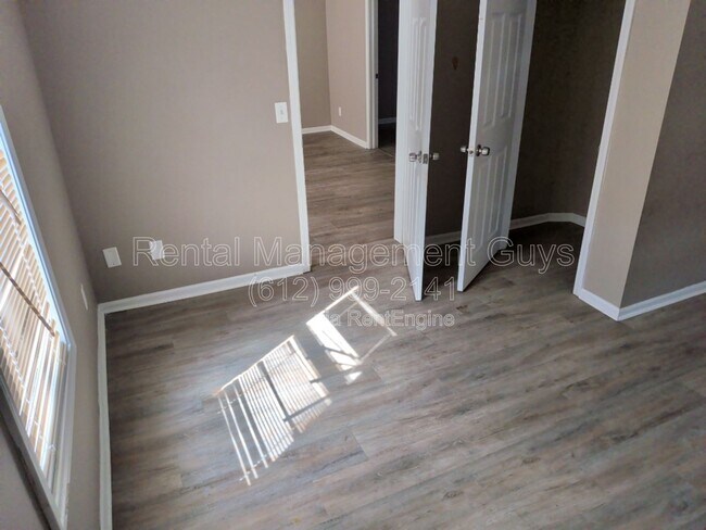 Foto del edificio - 2935 N Aldrich Ave