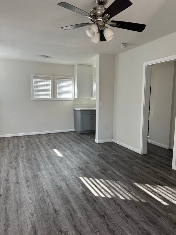 Foto del edificio - 241 W 89th St