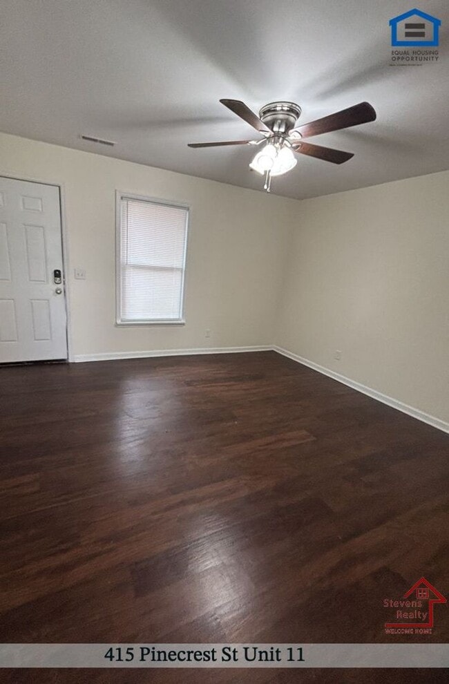 Foto del edificio - 415 Pinecrest St