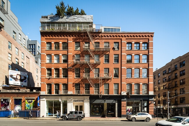 Exterior - 273 Lafayette St