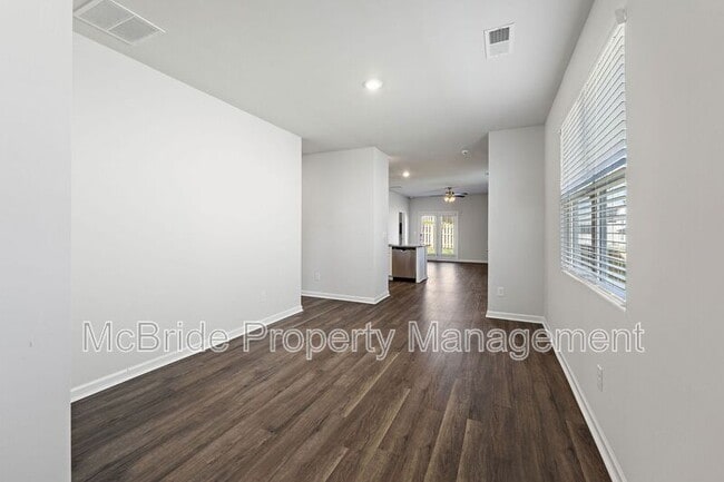Building Photo - 963 Raghorn Rd