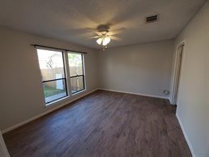 Building Photo - 919 Sugarberry Dr