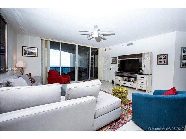 Foto del edificio - 3100 N Ocean Blvd