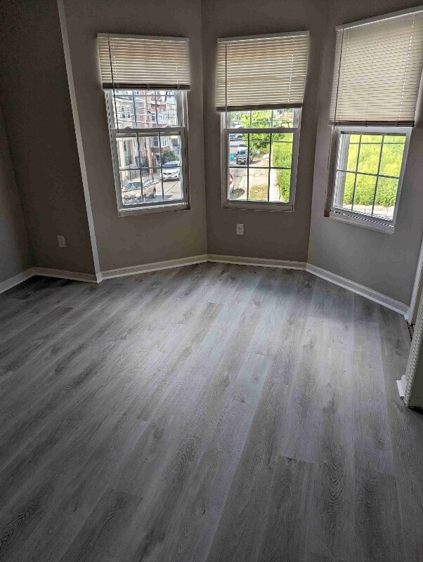 Building Photo - 16 Dassing Ave