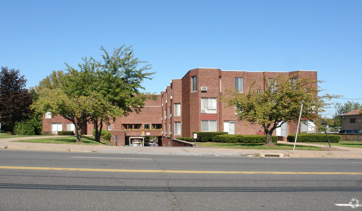 The Faxon Apartments West Hartford, CT