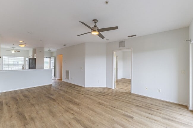 Building Photo - 2081 Willow Hammock Cir