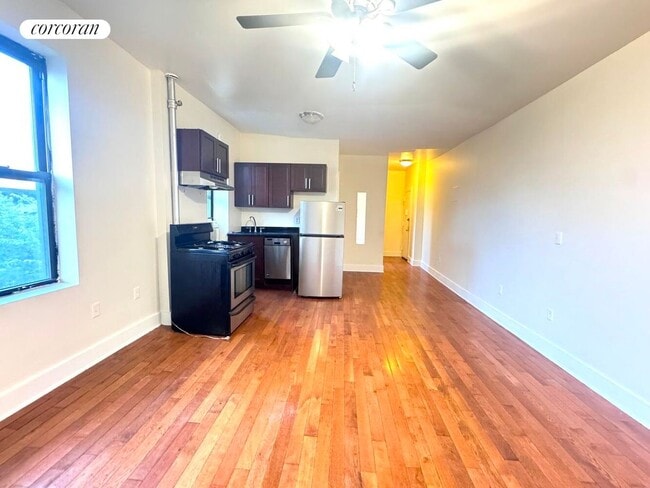 Building Photo - 145 Borinquen Pl