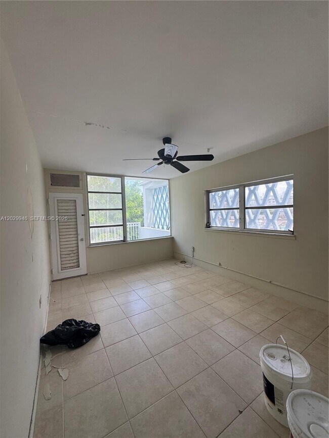 Foto del edificio - 10281 E Bay Harbor Dr