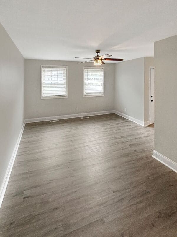 Building Photo - 1667 Melody Ln
