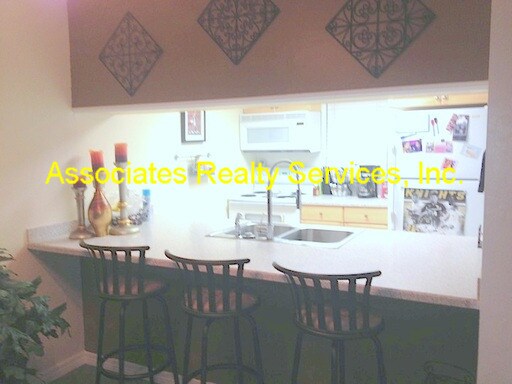 Foto del edificio - Nice 2 Br in Mill Run of SW 20th Ave! Great location! Must See!