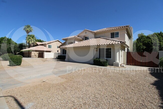 Building Photo - 4277 East Desert Lane