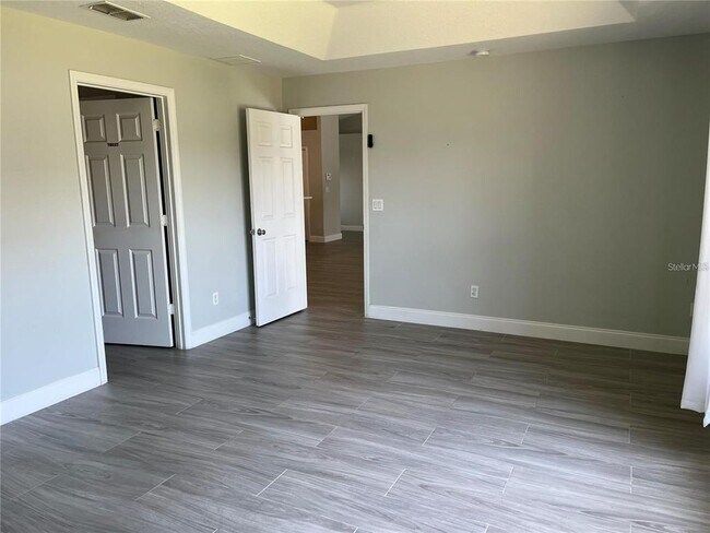 Foto del edificio - 3350 Countryside View Dr