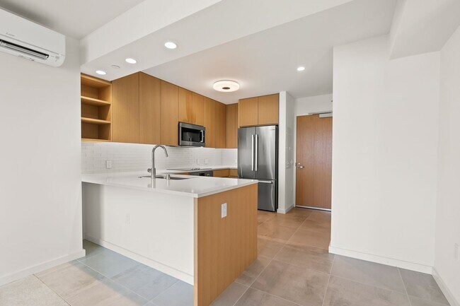 Building Photo - 1 bedroom, 1 bathroom, 1 parking at Sky Al...