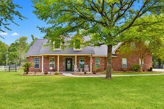 Building Photo - 9072 Grand Lake Estates Dr