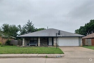 Building Photo - 217 Oakhaven Dr